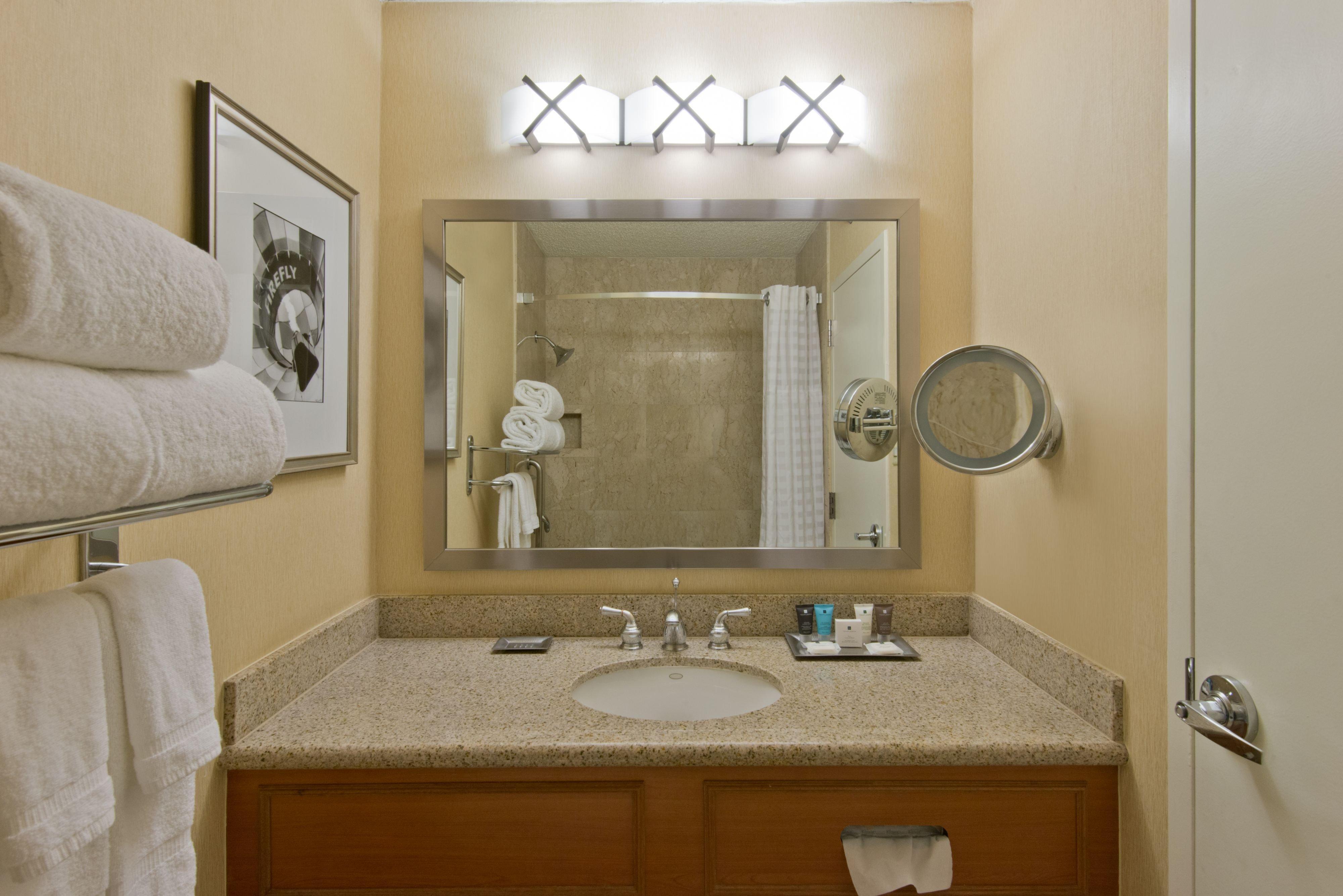 Отель Albuquerque Crowne Plaza By Ihg Экстерьер фото