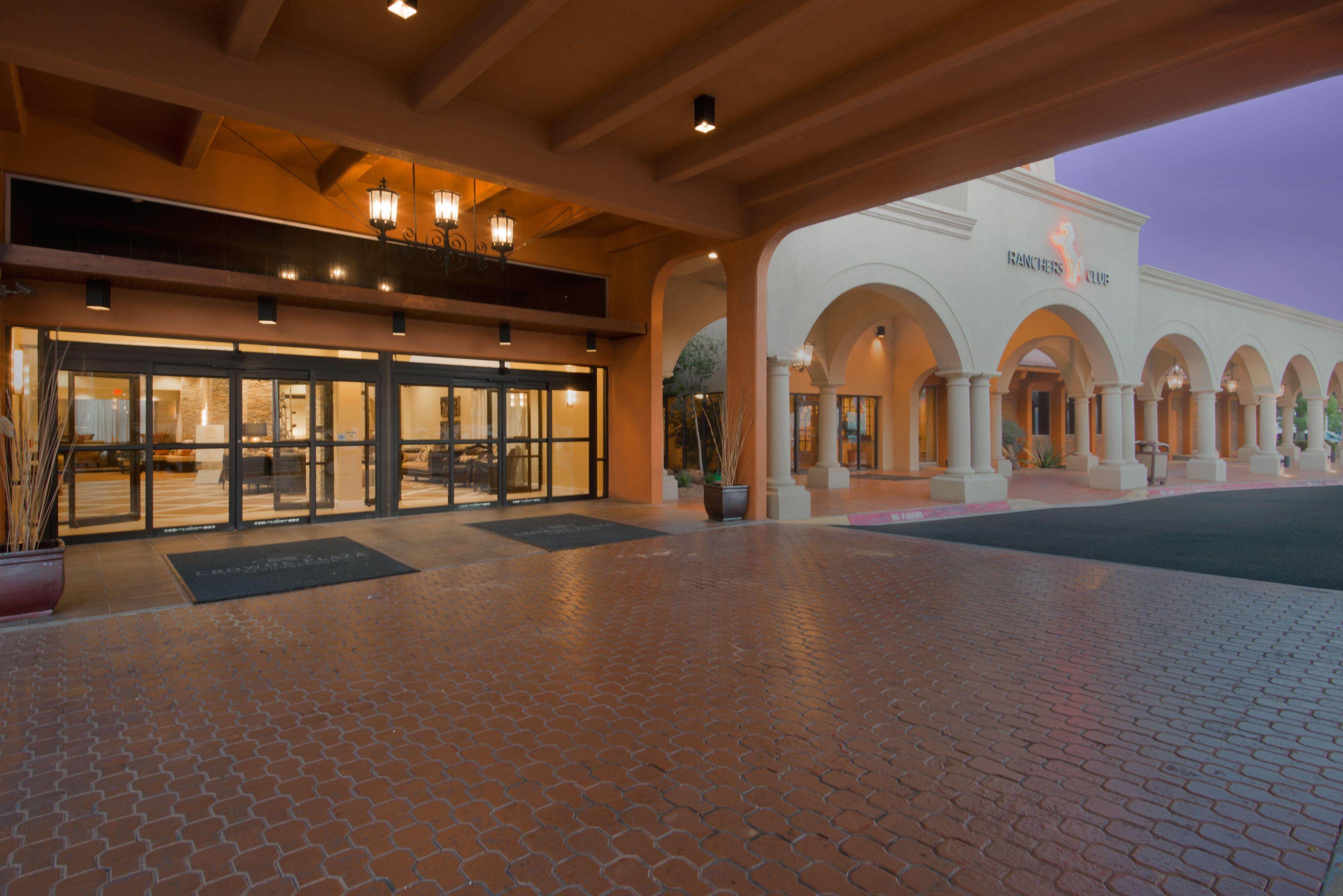 Отель Albuquerque Crowne Plaza By Ihg Экстерьер фото