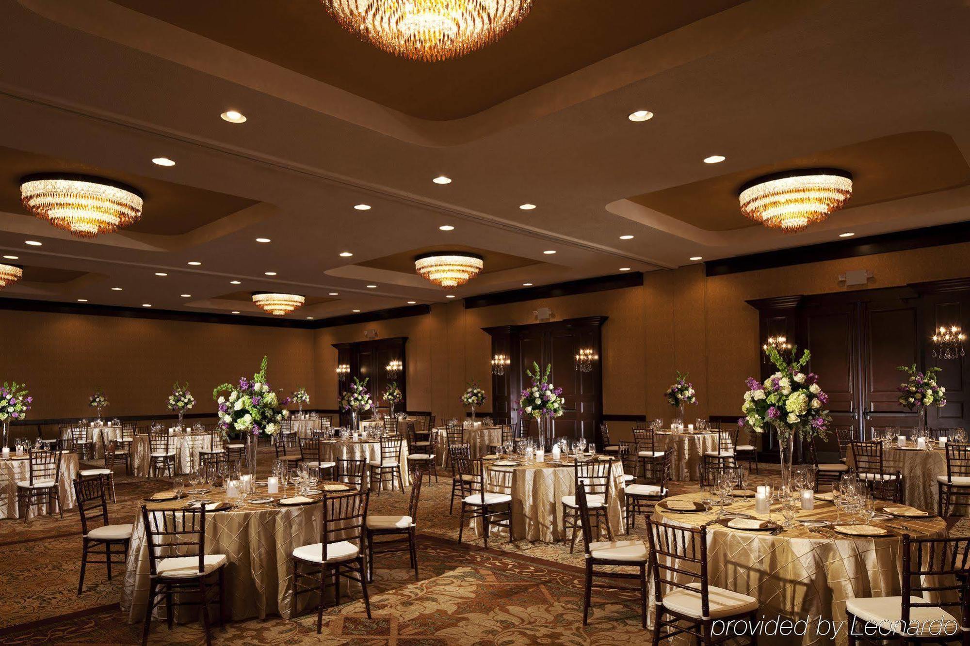 Отель Albuquerque Crowne Plaza By Ihg Ресторан фото